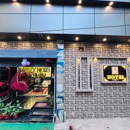 Hotel Ps Residency Varanasi Esterno foto