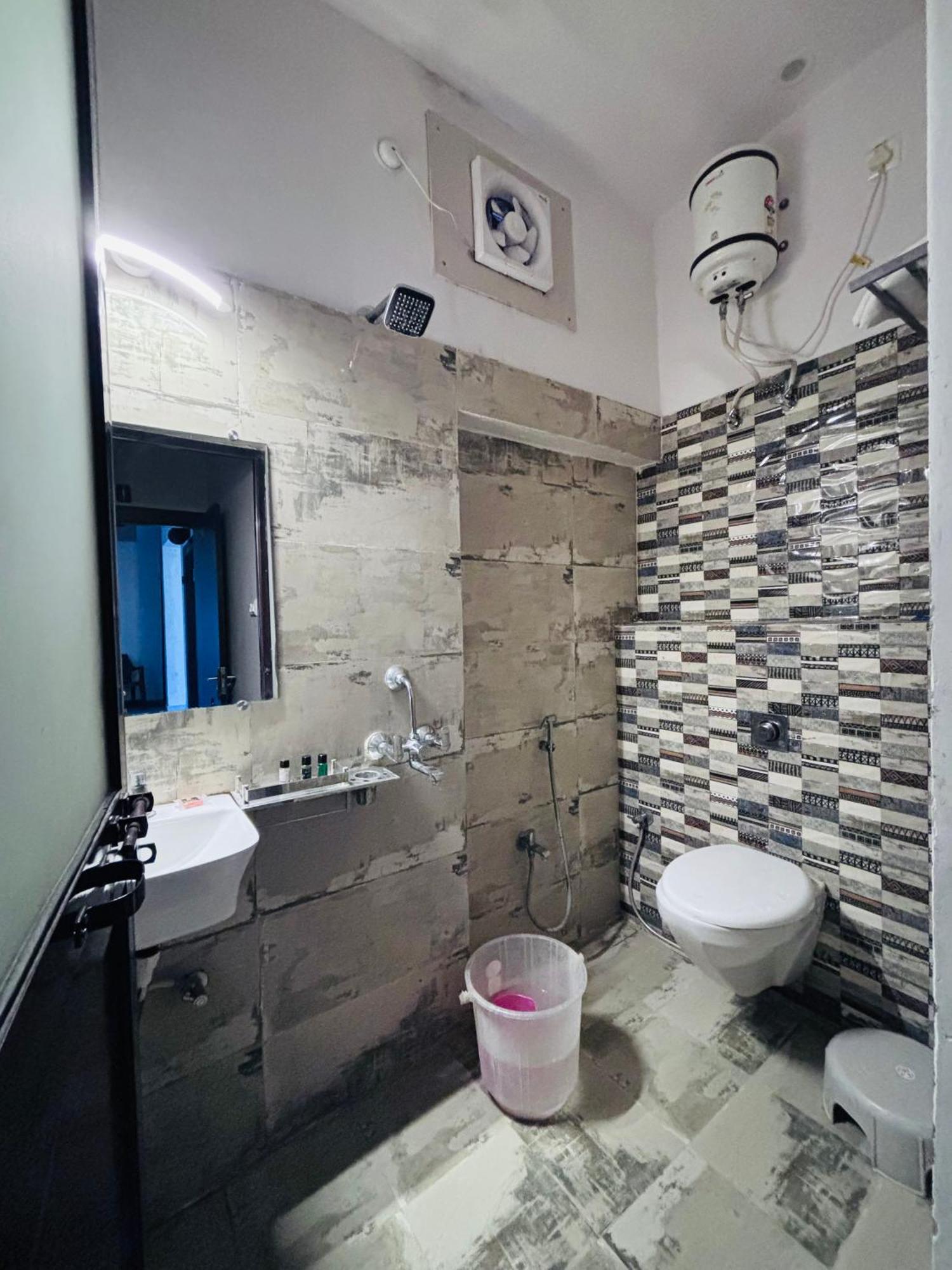 Hotel Ps Residency Varanasi Esterno foto